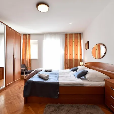 Pablo Διαμέρισμα *